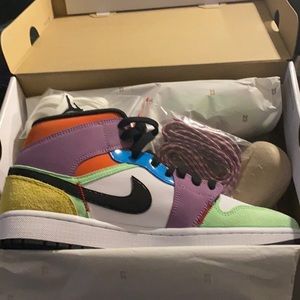 REPOST NIB Air Jordan 1 SE “mixed elements” Mid